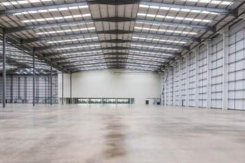 Distribution warehouse to rent, Braunston Rd Daventry NN11 8NP