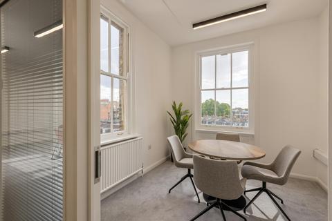 Office to rent, 20 Grosvenor Gdns London SW1W 0DH