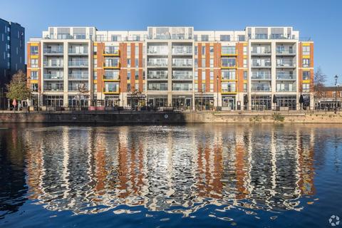 Retail property (high street) to rent, Riverside Sq Bedford MK40 1AR