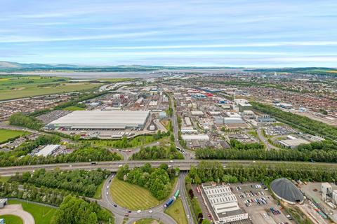 Distribution warehouse to rent, Earls Rd Grangemouth FK3 8XF