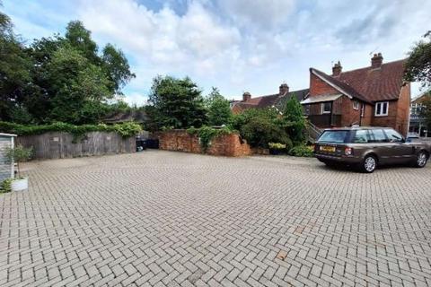 Retail property (high street) for sale, 98-100 Wey Hl Haslemere GU27 1HS