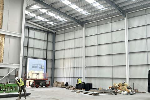 Distribution warehouse to rent, Station Road Approach Waltham Cross EN8 7LX