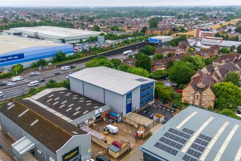 Distribution warehouse to rent, Station Road Approach Waltham Cross EN8 7LX