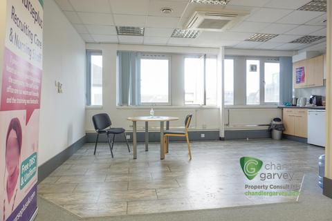 Office to rent, 43 Buckingham St Aylesbury HP20 2NQ