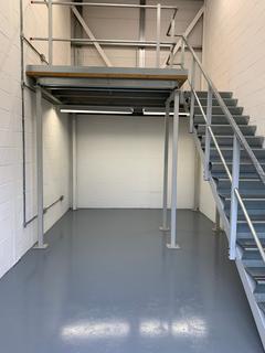 Distribution warehouse to rent, Molly Millars Ln Wokingham RG41 2PQ