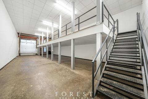 Industrial unit to rent, Oxgate Ln London NW2 7HU