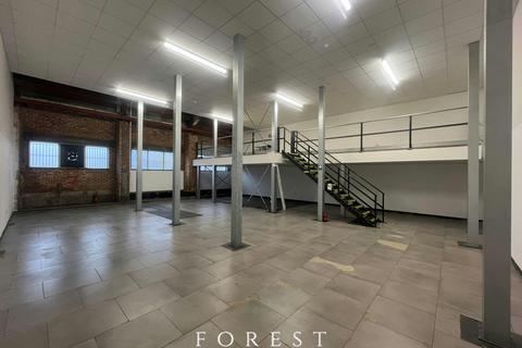 Industrial unit to rent, Oxgate Ln London NW2 7HU
