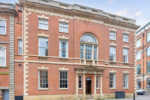 Office to rent, 19 Castle Gate Nottingham NG1 7AQ
