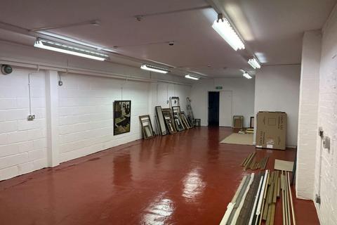Industrial unit for sale, 62 Higham Rd Chesham HP5 2AF