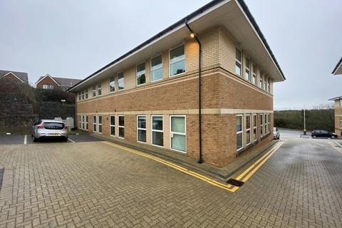 Office to rent, Old Gloucester Rd Bristol BS16 1GW