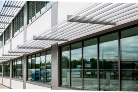 Distribution warehouse to rent, 1 Windrush Rd Tilbury RM18 7AN