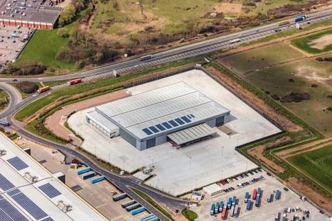 Distribution warehouse to rent, 1 Windrush Rd Tilbury RM18 7AN