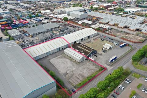 Distribution warehouse to rent, Knowsley Point, Knowsley Industrial Estate Liverpool L33 7SS