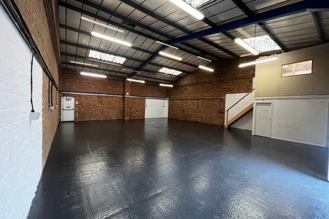 Warehouse to rent, 31 Station Road Industrial Estate Hailsham BN27 2ER