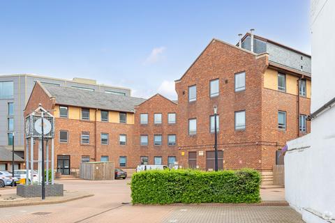 Office to rent, 36 Ferensway Hull HU2 8NH
