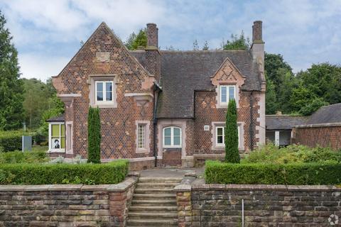 Office to rent, University Dr Newcastle Under Lyme ST5 5AA