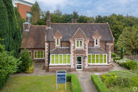 Office to rent, University Dr Newcastle Under Lyme ST5 5AA