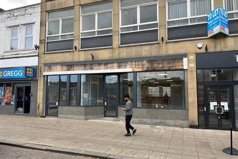Office to rent, Commercial Street Batley WF17 5EQ