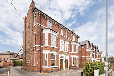 Office to rent, 14-16 Bridgford Rd West Bridgford NG2 6AB