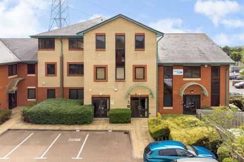 Office to rent, Smeaton Clos Aylesbury HP19 8JR