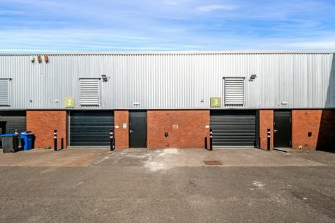 Property to rent, Oakbank St Glasgow G20 7LU