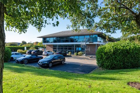 Office to rent, 1310 Solihull Pky Birmingham B37 7YQ