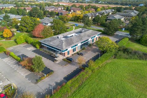 Office to rent, 1310 Solihull Pky Birmingham B37 7YQ