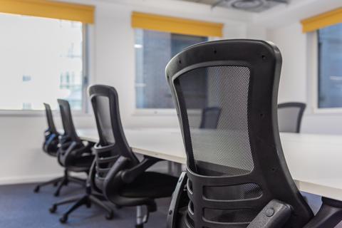 Office to rent, Queen Charlotte St Bristol BS1 4EX
