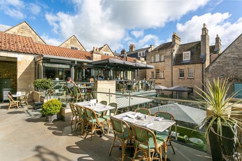 Retail property (high street) to rent, Milsom Pl Bath BA1 1BZ