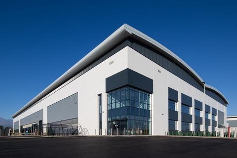 Distribution warehouse to rent, B81 Lichfield Rd Barton Under Needwood DE13 8ED