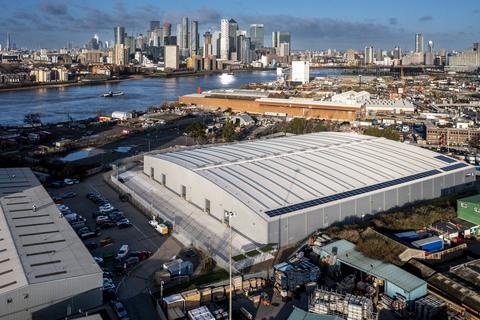 Distribution warehouse to rent, Salutation Rd London SE10 0AT