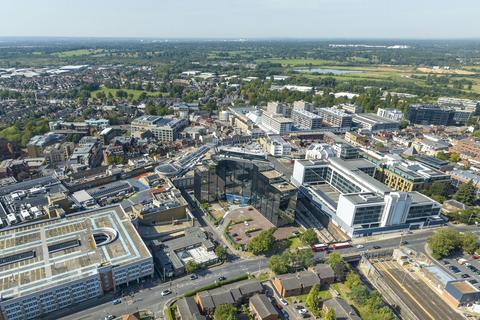 Office to rent, 1 George St Uxbridge UB8 1QQ