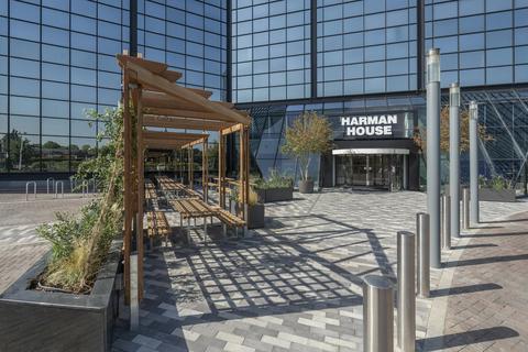 Office to rent, 1 George St Uxbridge UB8 1QQ