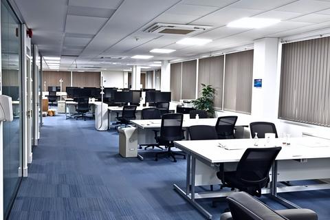 Office to rent, 37 New Walk Leicester LE1 6TU