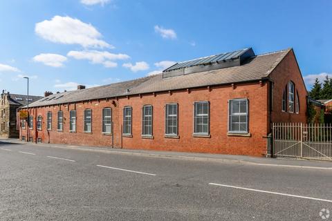 Warehouse to rent, Mill Ln Leeds LS13 3HE