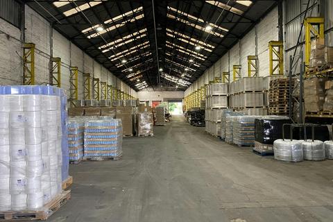 Warehouse to rent, Bradford Rd Bradford BD10 8SX