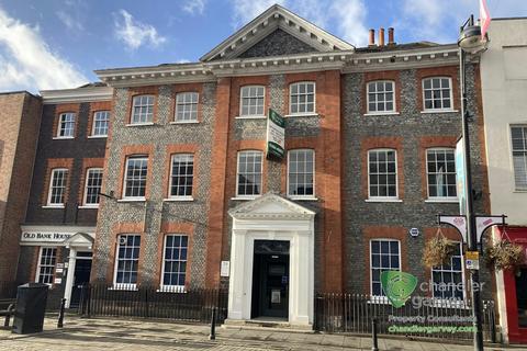 Office to rent, 39-39a High St High Wycombe HP11 2AG