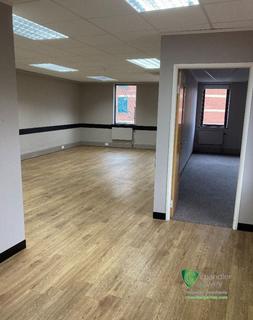 Office to rent, 39-39a High St High Wycombe HP11 2AG