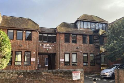 Office to rent, 39-39a High St High Wycombe HP11 2AG