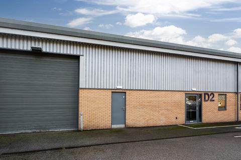 Warehouse to rent, Trident Business Park Warrington WA3 6BX