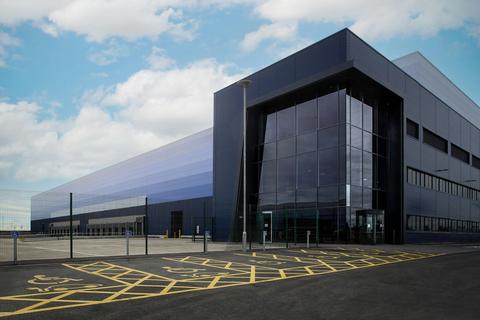 Distribution warehouse to rent, Magna Park S Lutterworth LE17