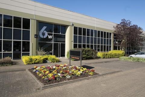 Office to rent, Woodshots Meadow Watford WD18 8YU