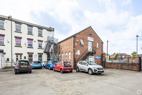 Office to rent, Tanners Ln Warrington WA2 7NA