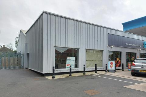 Retail property (high street) to rent, North Rd Retford DN22 7XQ