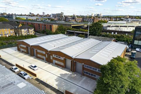 Warehouse to rent, 15 Havelock Ter London SW8 4AS