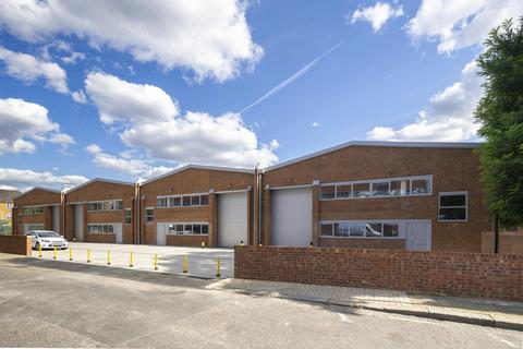 Warehouse to rent, Havelock Ter London SW8 4