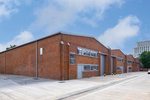 Warehouse to rent, Havelock Ter London SW8 4