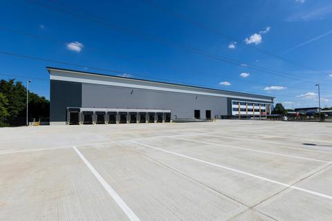 Warehouse to rent, 135 Mauretania Rd Nursling SO16 0YS