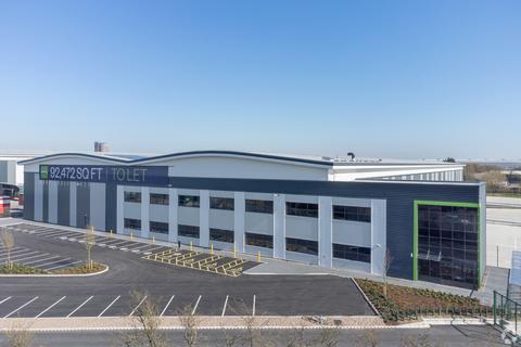 Distribution warehouse to rent, Callister Rd Burton Upon Trent DE14 2SY