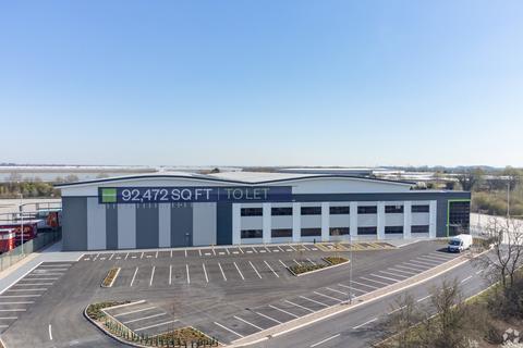 Distribution warehouse to rent, Callister Rd Burton Upon Trent DE14 2SY
